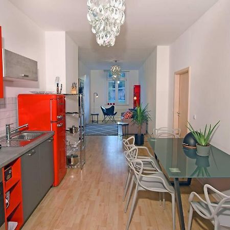 Stylish City Apartment In Zwickau Exterior photo