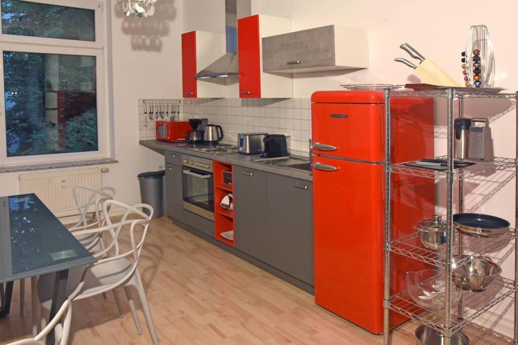 Stylish City Apartment In Zwickau Exterior photo