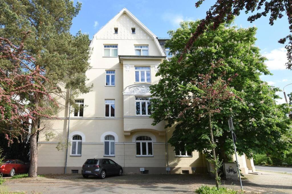 Stylish City Apartment In Zwickau Exterior photo